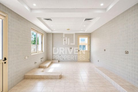 Villa de 5 dormitorios en Al Barsha 2, UAE No. 223280 7