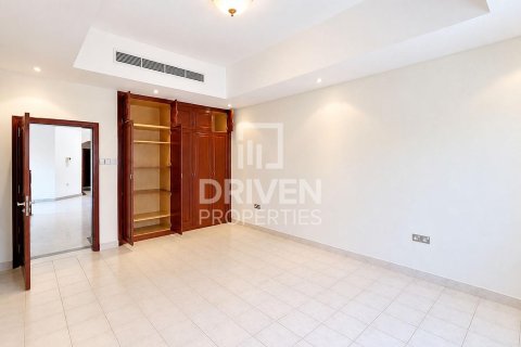 Villa de 5 dormitorios en Al Barsha 2, UAE No. 223280 10