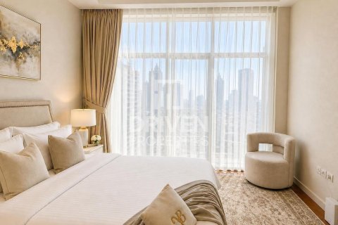 Apartment de 3 dormitorios en BLVD Crescent, UAE No. 218348 10