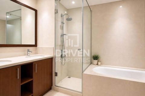 Apartment de 3 dormitorios en BLVD Crescent, UAE No. 218348 14