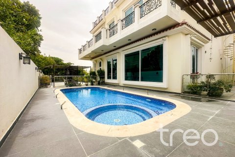 Villa de 7 dormitorios en The Villa, UAE No. 222674 4