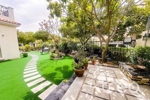 Villa de 7 dormitorios en The Villa, UAE No. 222674 19
