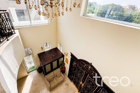 Villa de 7 dormitorios en The Villa, UAE No. 222674 18