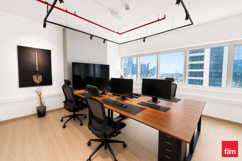 150.4m² Office in Dubai, UAE No. 162467 3