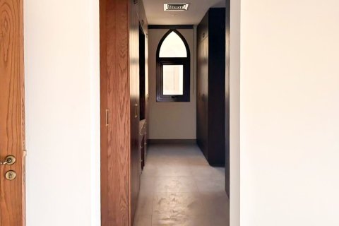 Villa de 5 dormitorios en Jumeirah, UAE No. 215404 27