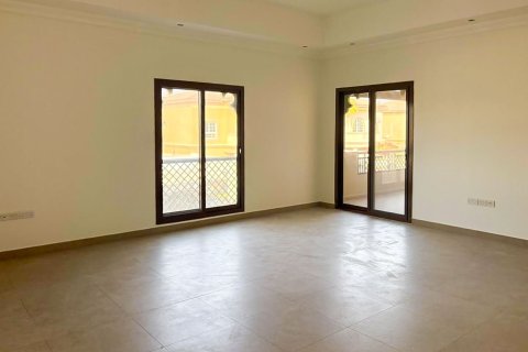 Villa de 5 dormitorios en Jumeirah, UAE No. 215404 7