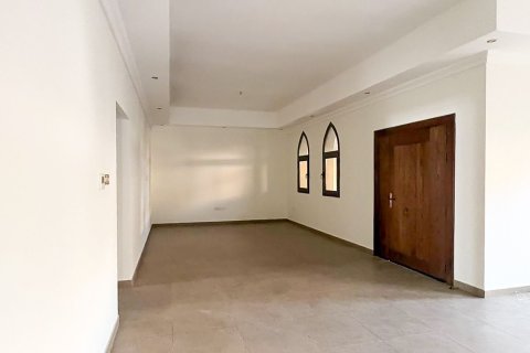 Villa de 5 dormitorios en Jumeirah, UAE No. 215404 5