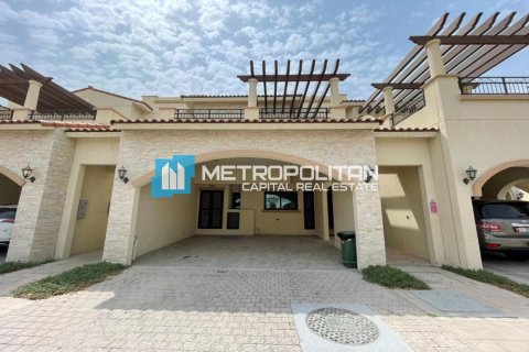 3 bedrooms Townhouse in Abu Dhabi, UAE No. 219549