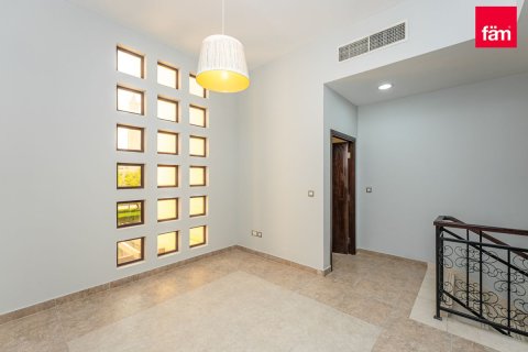 4 bedrooms Townhouse in Dubai, UAE No. 223852 9