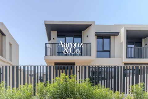 Townhouse de 4 dormitorios en Jebel Ali, UAE No. 203207