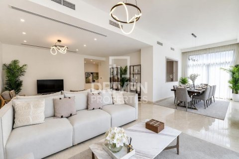 5 bedrooms Villa in Dubai South (Dubai World Central), UAE No. 226000 6
