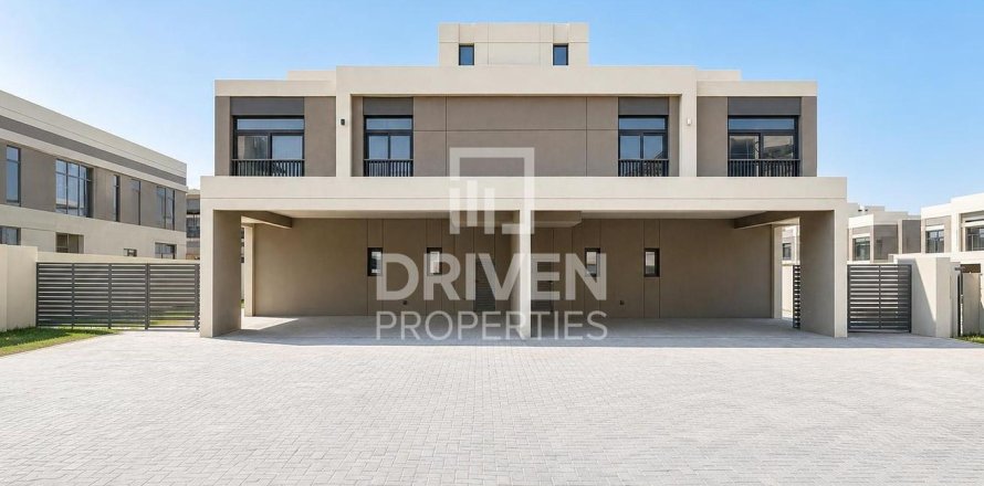 5 bedrooms Villa in Dubai South (Dubai World Central), UAE No. 226000