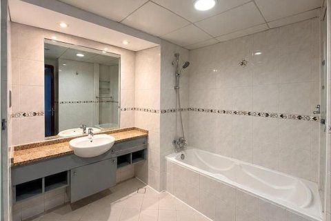 2 bedrooms Apartment in Jumeirah Lake Towers, UAE No. 220352 4