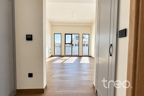 5 bedrooms Townhouse in Damac Lagoons, UAE No. 220850 16