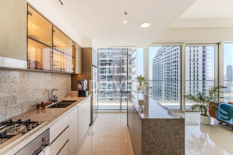 2 bedrooms Apartment in EMAAR Beachfront, UAE No. 211390 10