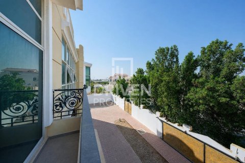4 غرف نوم فيلا في الورقاء, الإمارات العربية المتحدة رقم 215133 20