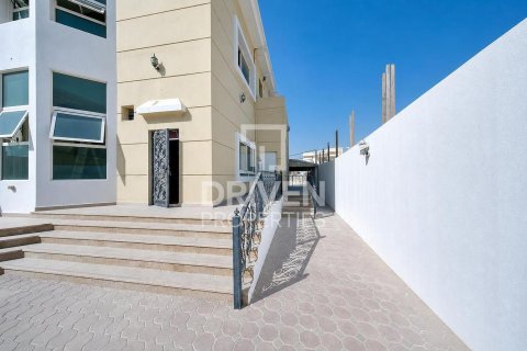 4 غرف نوم فيلا في الورقاء, الإمارات العربية المتحدة رقم 215133 25