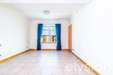 Apartment de 3 dormitorios en Shoreline Apartments, UAE No. 64779 5