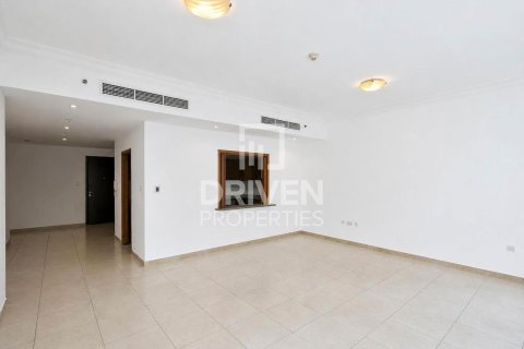 Apartment de 2 dormitorios en MAG 218, UAE No. 202696 3