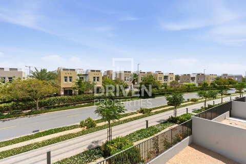 4 bedrooms Townhouse in Mudon, UAE No. 212692 3