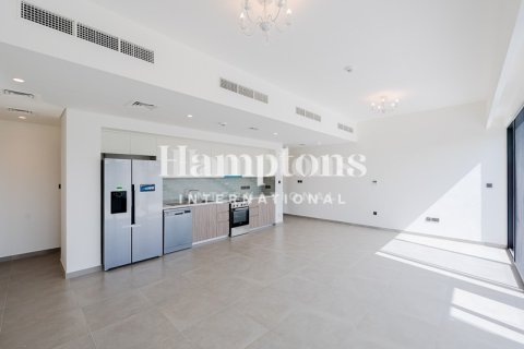 Villa de 3 dormitorios en Sweden, UAE No. 219227