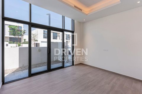 Villa de 4 dormitorios en District One, UAE No. 217477 8