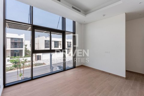 Villa de 4 dormitorios en District One, UAE No. 217477 7