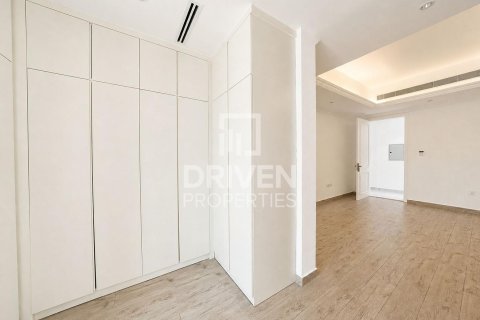 Villa de 6 dormitorios en Nadd Al Sheba, UAE No. 221471 19