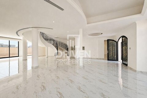 Villa de 6 dormitorios en Nadd Al Sheba, UAE No. 221471 10