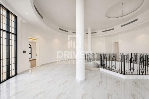 Villa de 6 dormitorios en Nadd Al Sheba, UAE No. 221471 9
