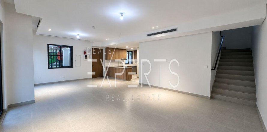 Townhouse de 3 chambres à Khalifa City, UAE No. 225083