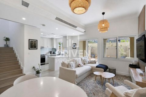 Villa de 2 dormitorios en Casa Dora, UAE No. 225969 9