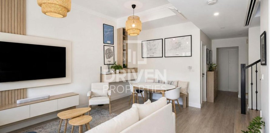 Villa de 2 dormitorios en Casa Dora, UAE No. 225969