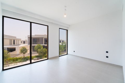 Вилла с 4 спальнями в Dubai Sports City, ОАЭ №224615 12