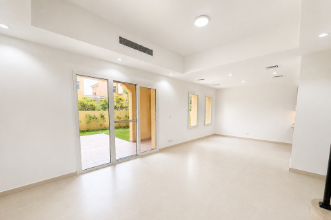 Townhouse de 2 dormitorios en Arabian Ranches, UAE No. 199772