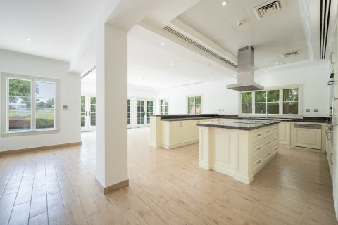 Villa de 5 dormitorios en Jumeirah Golf Estates, UAE No. 215418 8