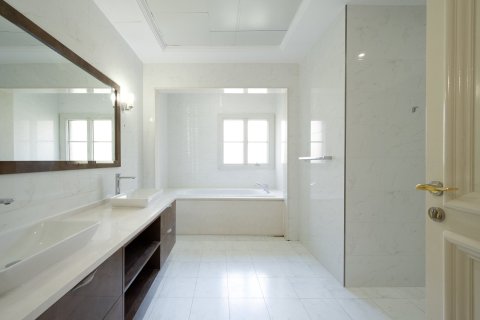 Villa de 5 dormitorios en Jumeirah Golf Estates, UAE No. 215418 17