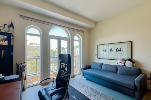 Villa de 4 dormitorios en Jumeirah Park, UAE No. 215402 9
