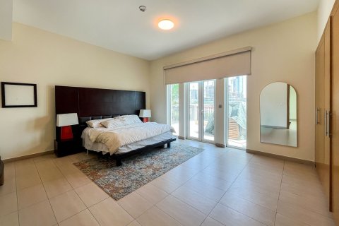 Villa de 4 dormitorios en Jumeirah Park, UAE No. 215402 15