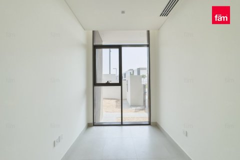 5 bedrooms Villa in Al Furjan, UAE No. 215875 24