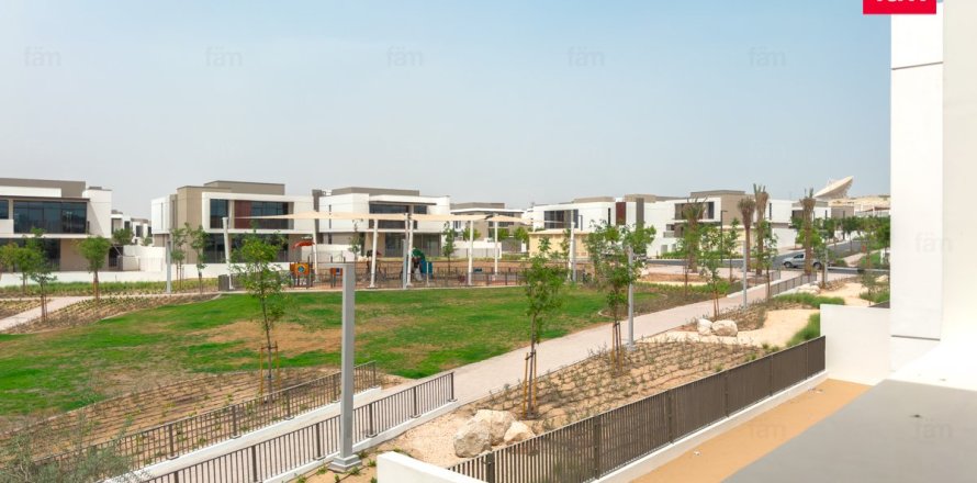 5 bedrooms Villa in Al Furjan, UAE No. 215875