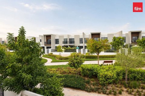 4 bedrooms Townhouse in Dubai, UAE No. 219168 10