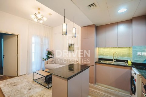 1 bedroom Apartment in District 15, UAE No. 211328