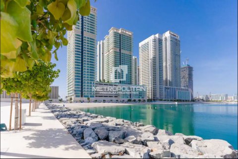 2 غرف نوم شقة في EMAAR Beachfront, الإمارات العربية المتحدة رقم 128765 14