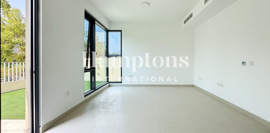 Townhouse de 4 dormitorios en Maple 1, UAE No. 223819