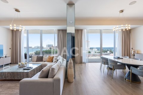 Apartment de 4 dormitorios en The Crescent, UAE No. 166681 6