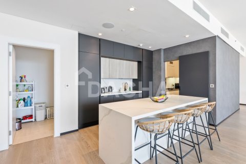 Apartment de 4 dormitorios en The Crescent, UAE No. 166681 11