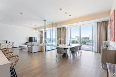 Apartment de 4 dormitorios en The Crescent, UAE No. 166681 7