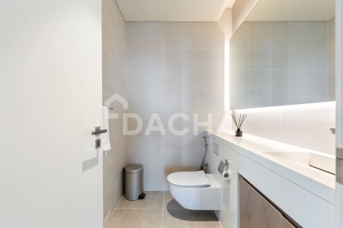 Apartment de 4 dormitorios en The Crescent, UAE No. 166681 15