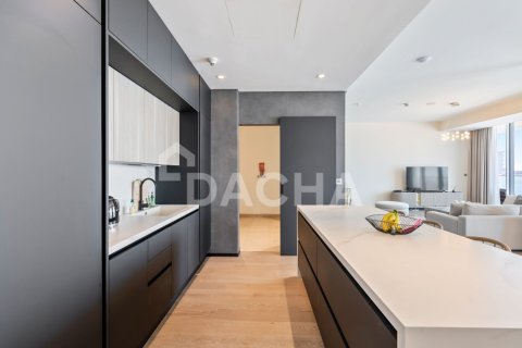 Apartment de 4 dormitorios en The Crescent, UAE No. 166681 13
